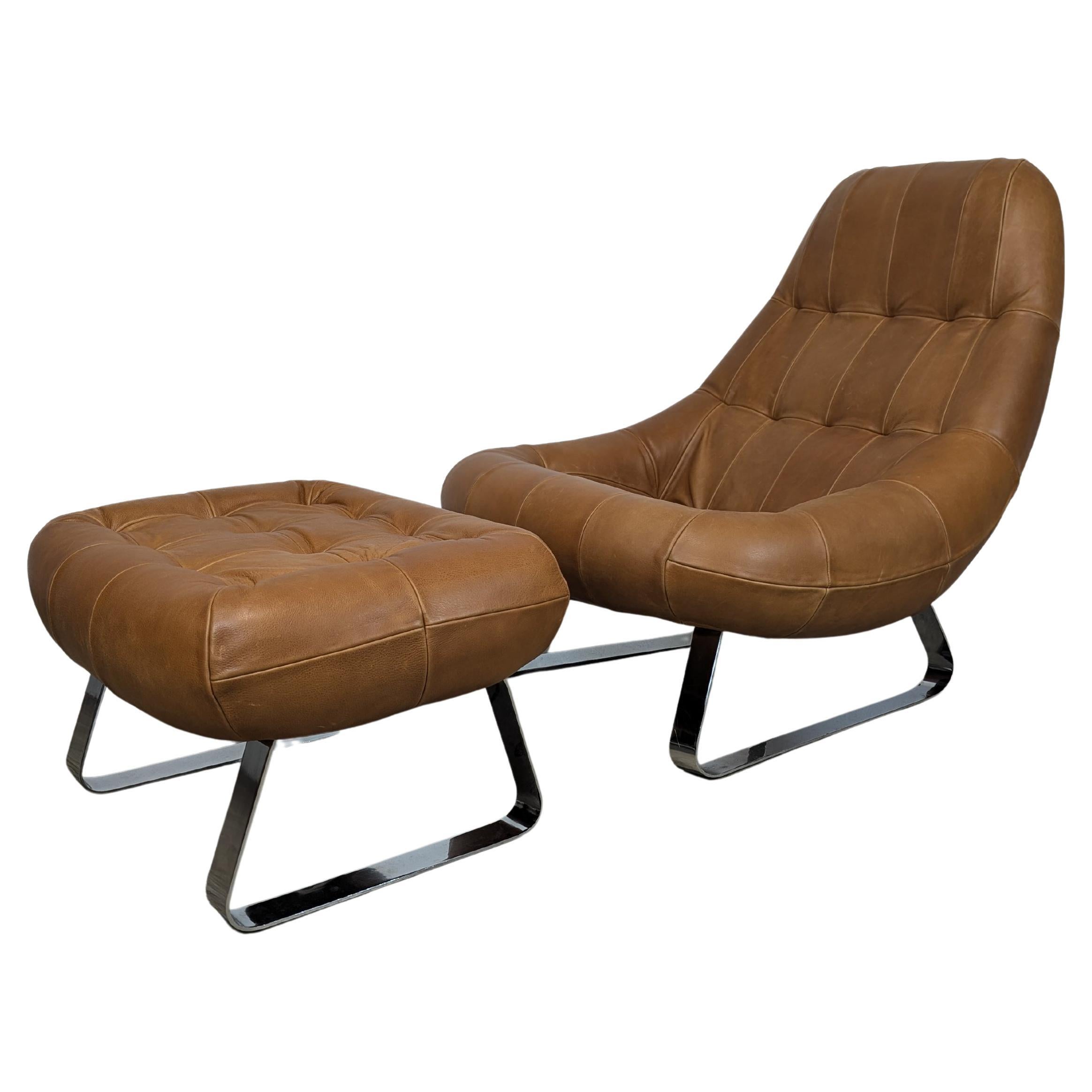 Fauteuil de salon et pouf moderne du milieu du siècle dernier conçu par Percival Lafer, vers 1970